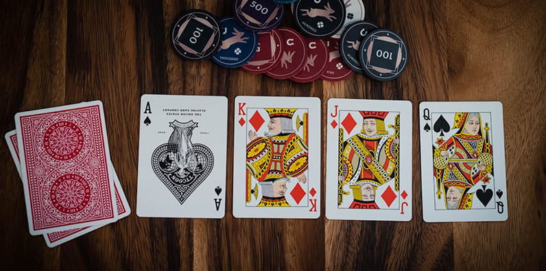 Jogos de Casino com Cartas e Fichas de Jogo
