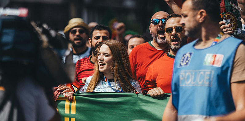 Adepta futebol feminino